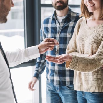 Résidence seniors ou résidence étudiante : que choisir pour investissement ?